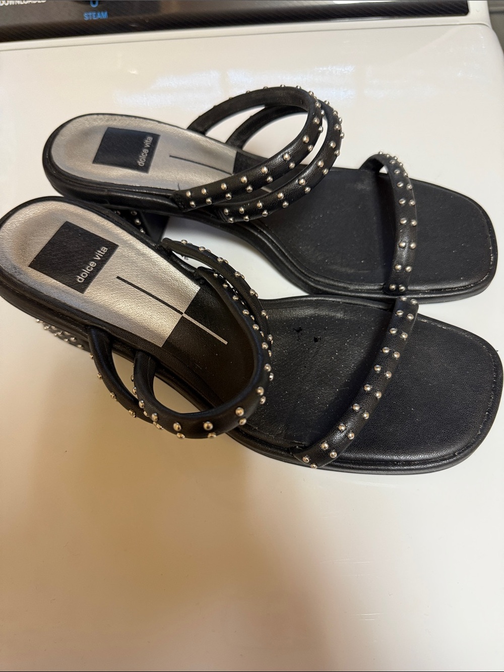 Dolce vita sandals